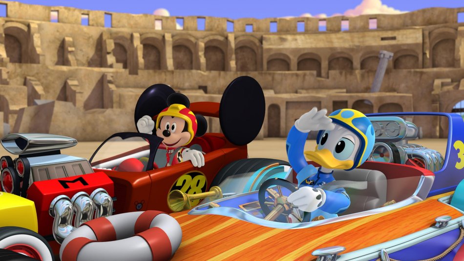 Topolino e amici del rally sfrecciano solo su Disney Junior (disponibile con SkyKids App)