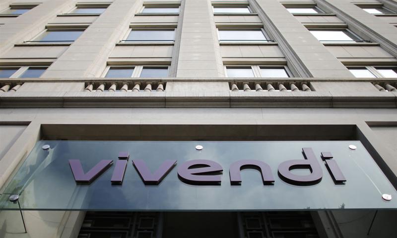 Vivendi chiede spese legali per mancata udienza Mediaset, stand by su trattative