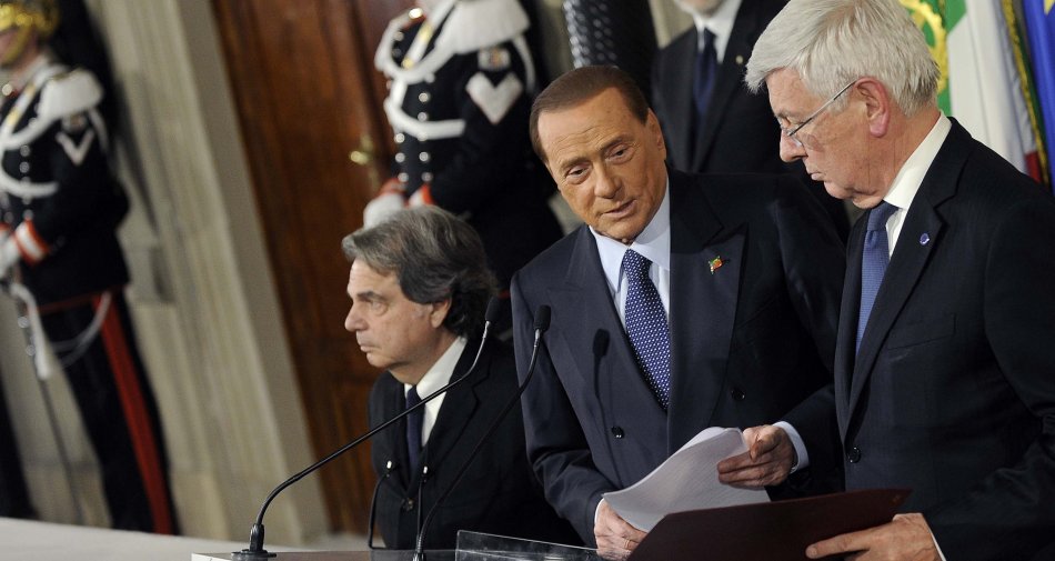 La rabbia di Silvio Berlusconi: «Prendo le redini Mediaset». Anche il PD contro scalata Vivendi