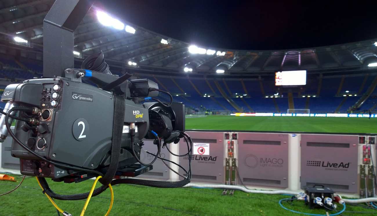 Diritti tv, De Laurentiis critica assegnazione: «DAZN e Sky non fanno bene al calcio italiano»